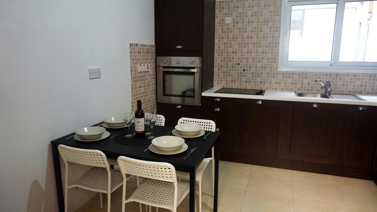 Lazuli City Seaview Apartment 34 Ларнака Екстериор снимка